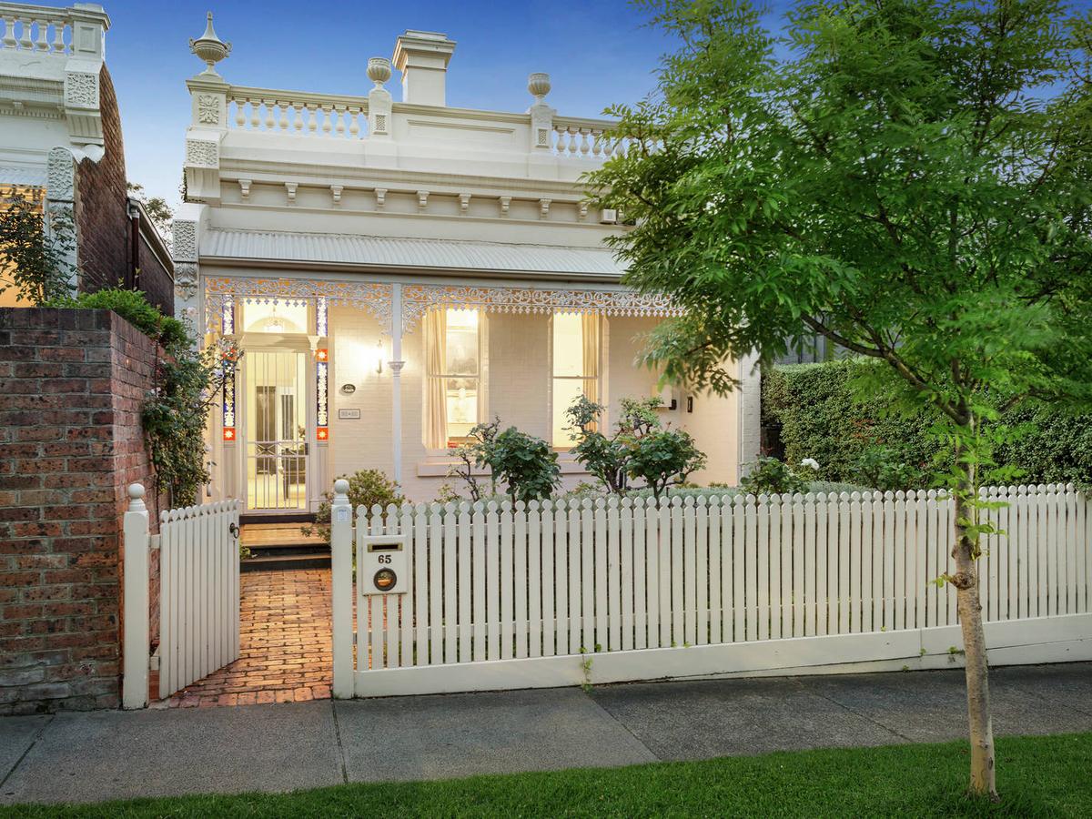 65 Mathoura Road TOORAK
