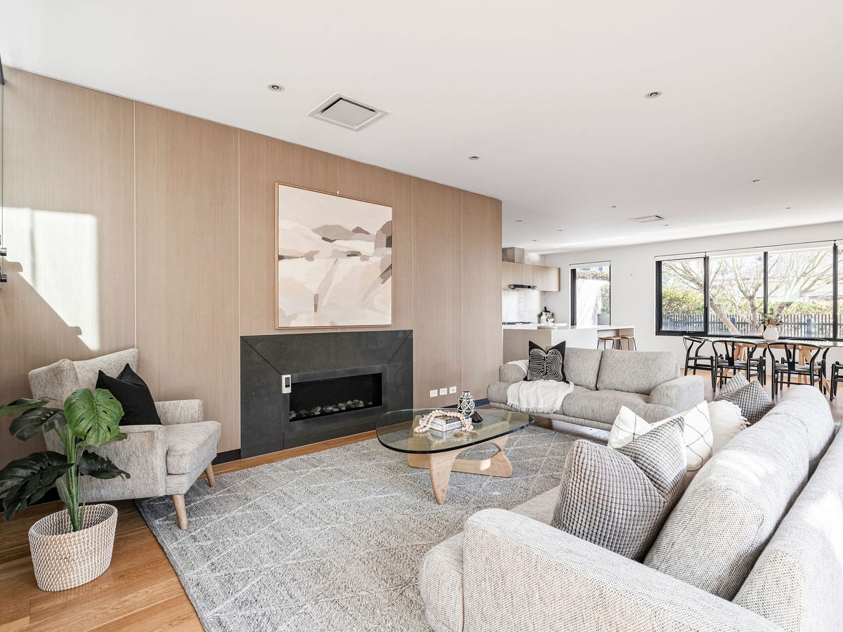 68 Park Avenue KEW