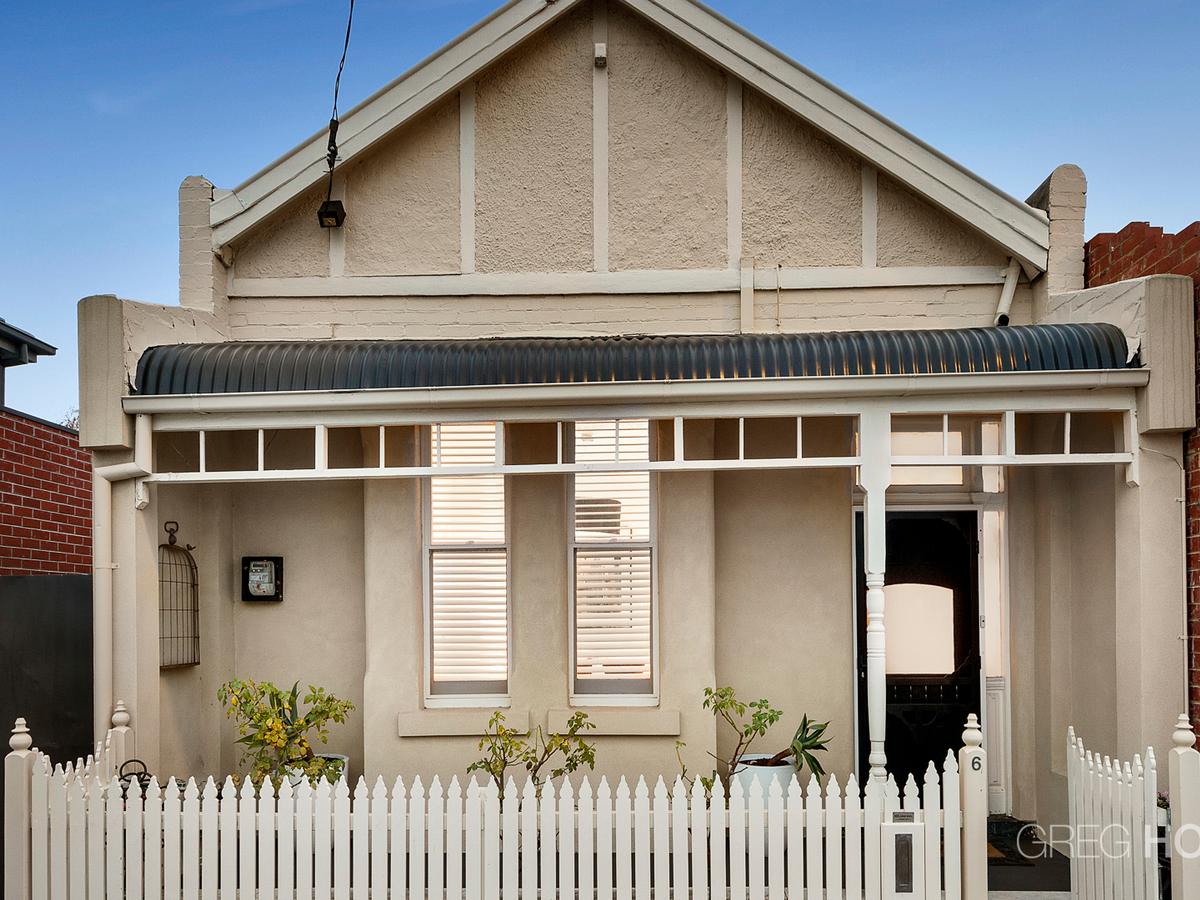 6 Erskine Street ALBERT PARK