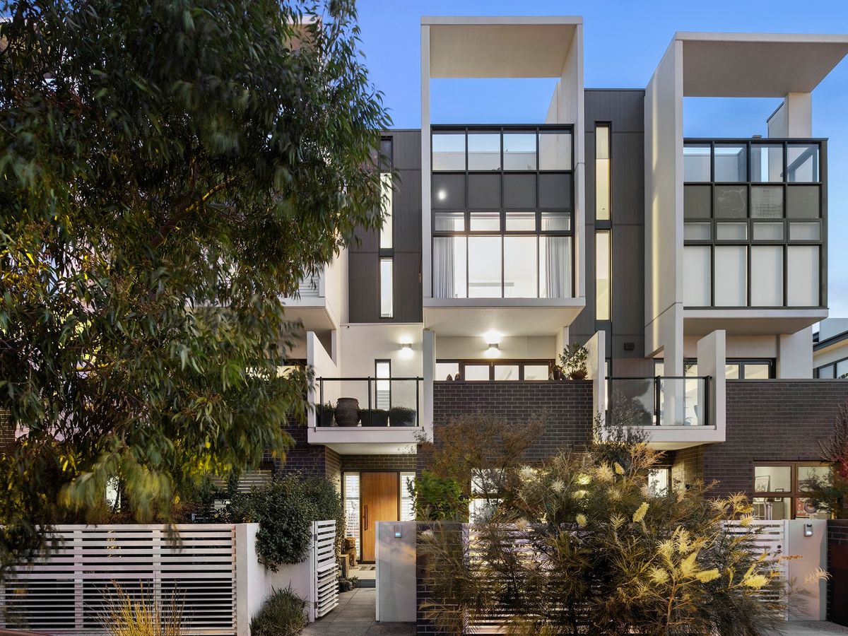6 Graham Street ALBERT PARK