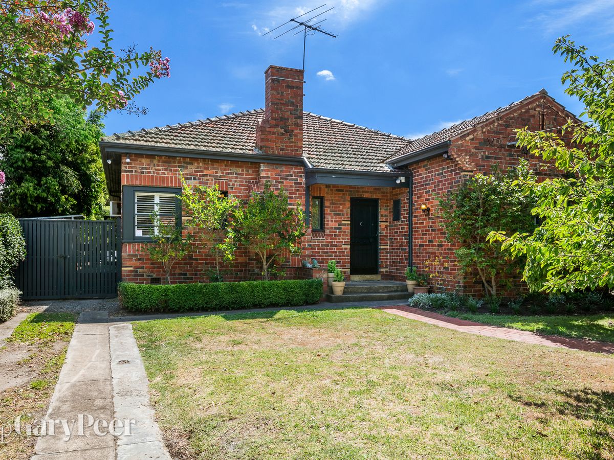 6 Russell Street CAULFIELD SOUTH