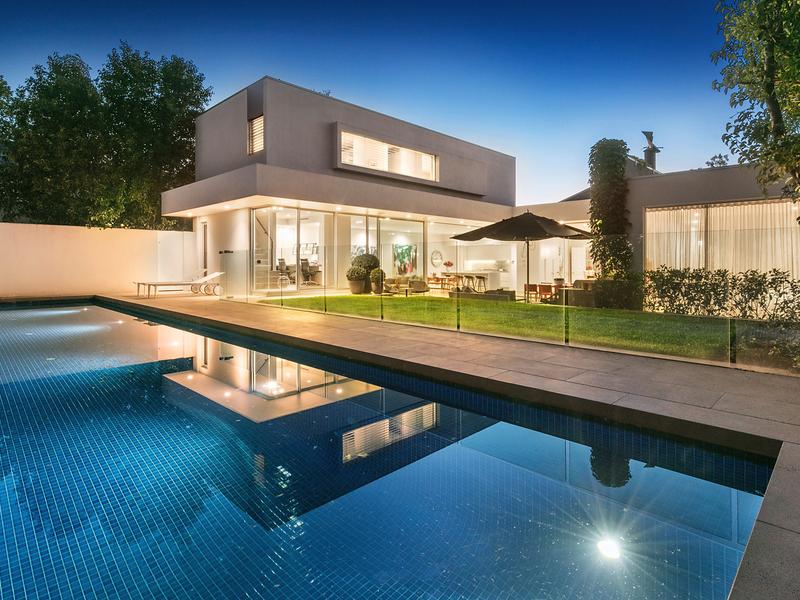 6 Seymour Avenue ARMADALE