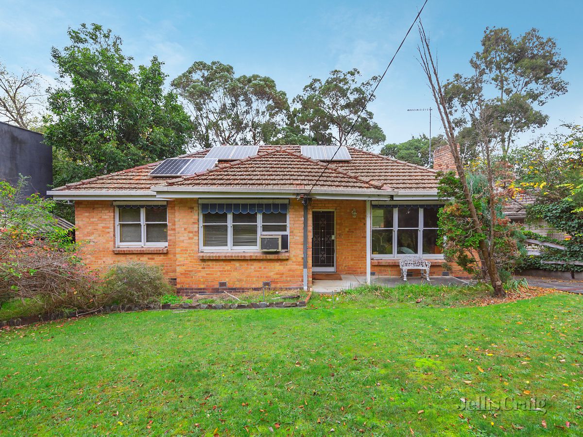 6 Varzin Avenue SURREY HILLS