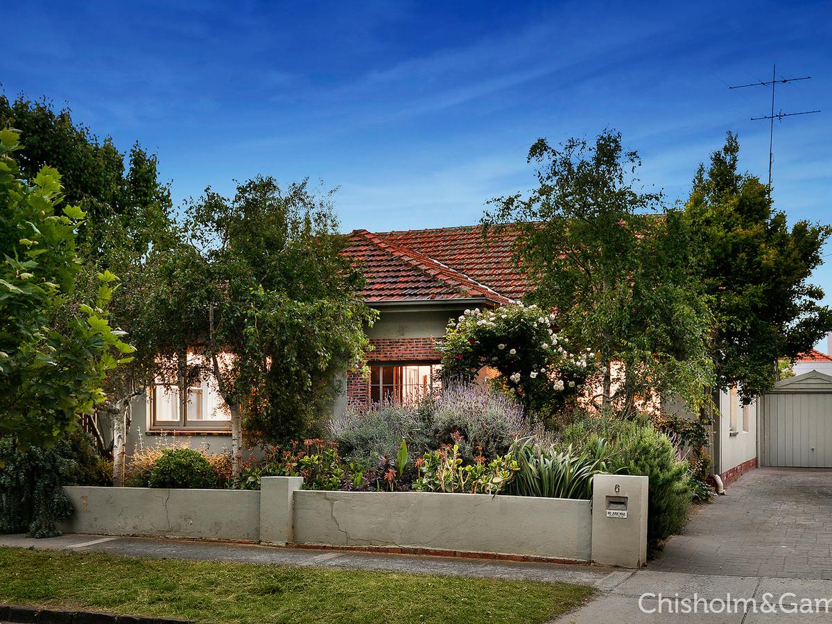 6 Wimbledon Avenue ELWOOD