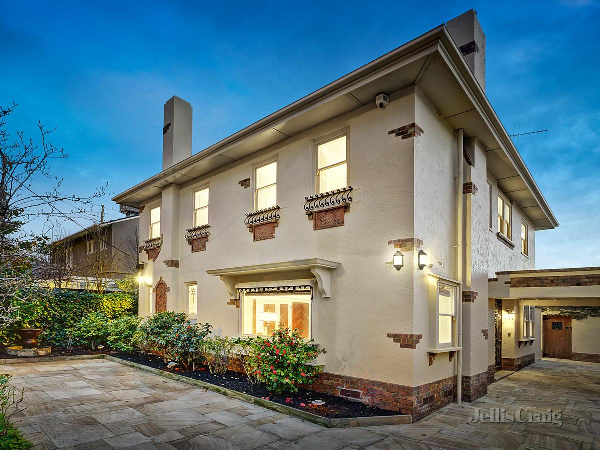 707 Toorak Road MALVERN