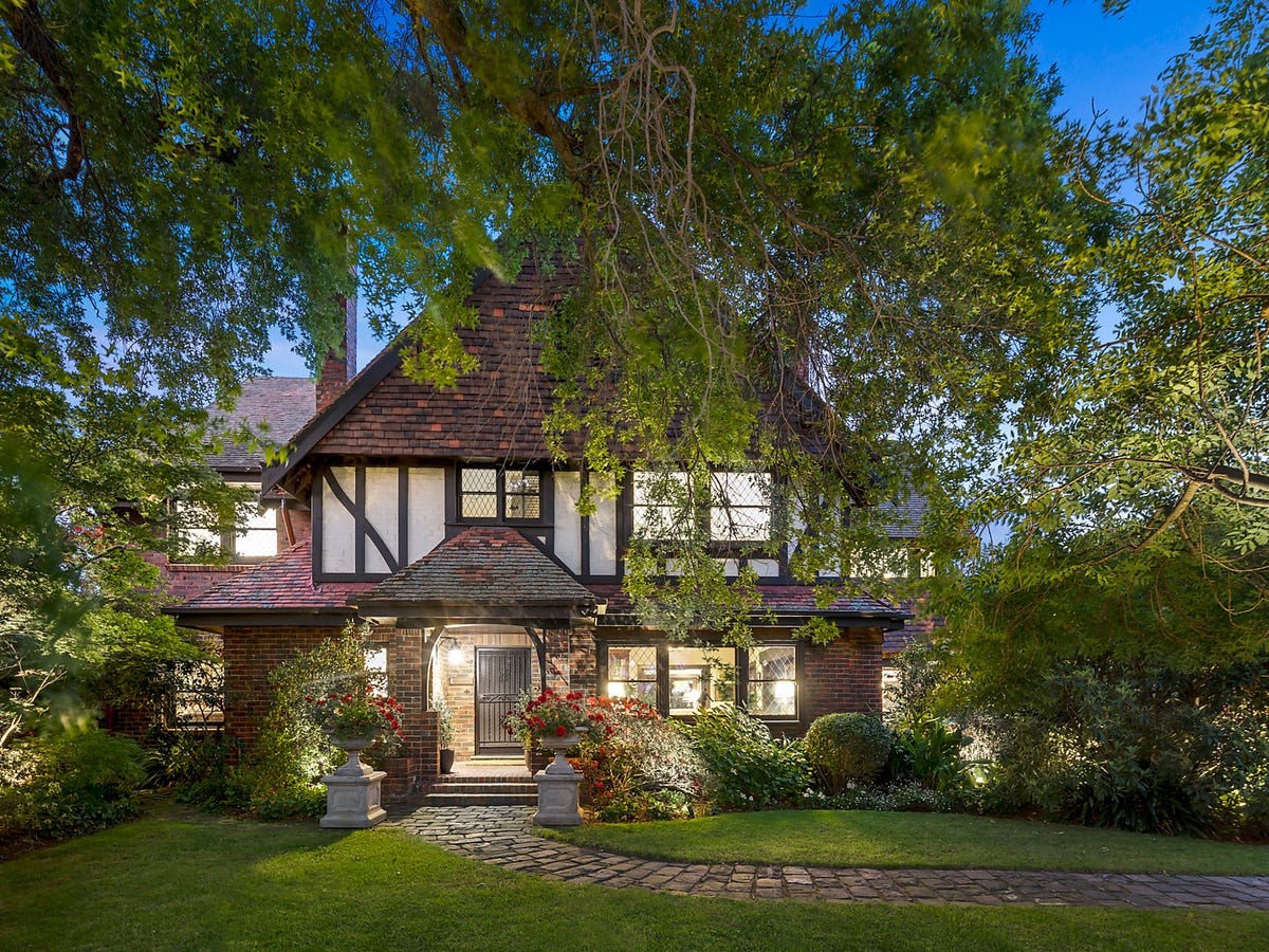 71 Sackville Street KEW