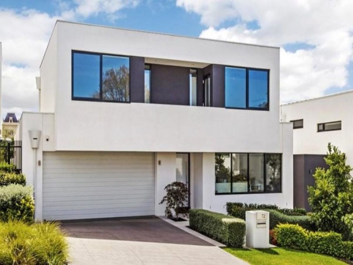 72 Park Avenue KEW