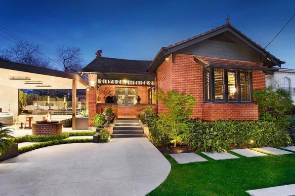 74 Highfield Road CANTERBURY