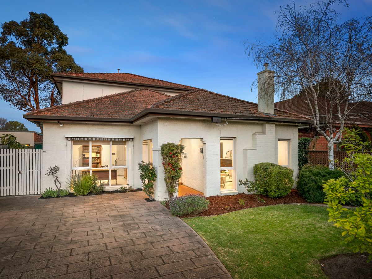 76 Orrong Crescent CAULFIELD NORTH