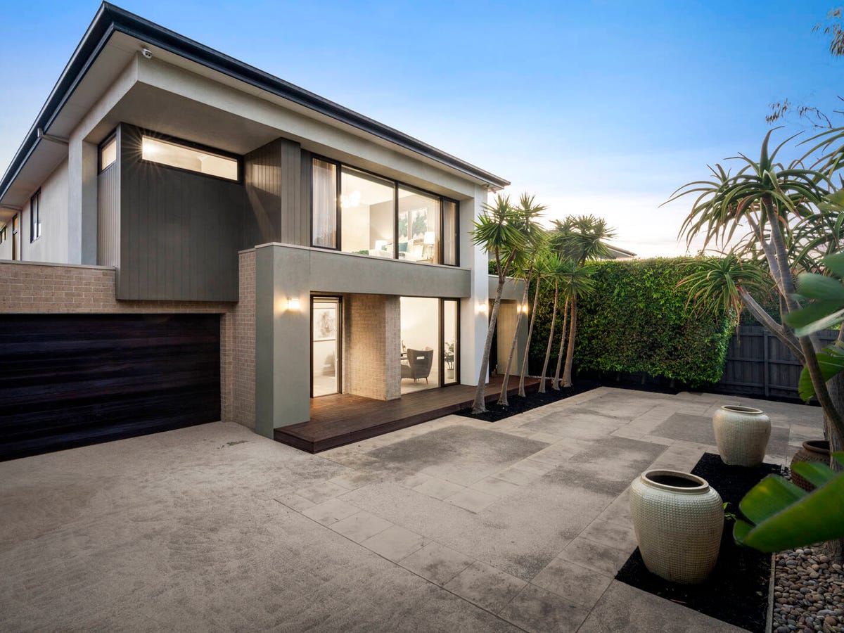 76 South Road BRIGHTON
