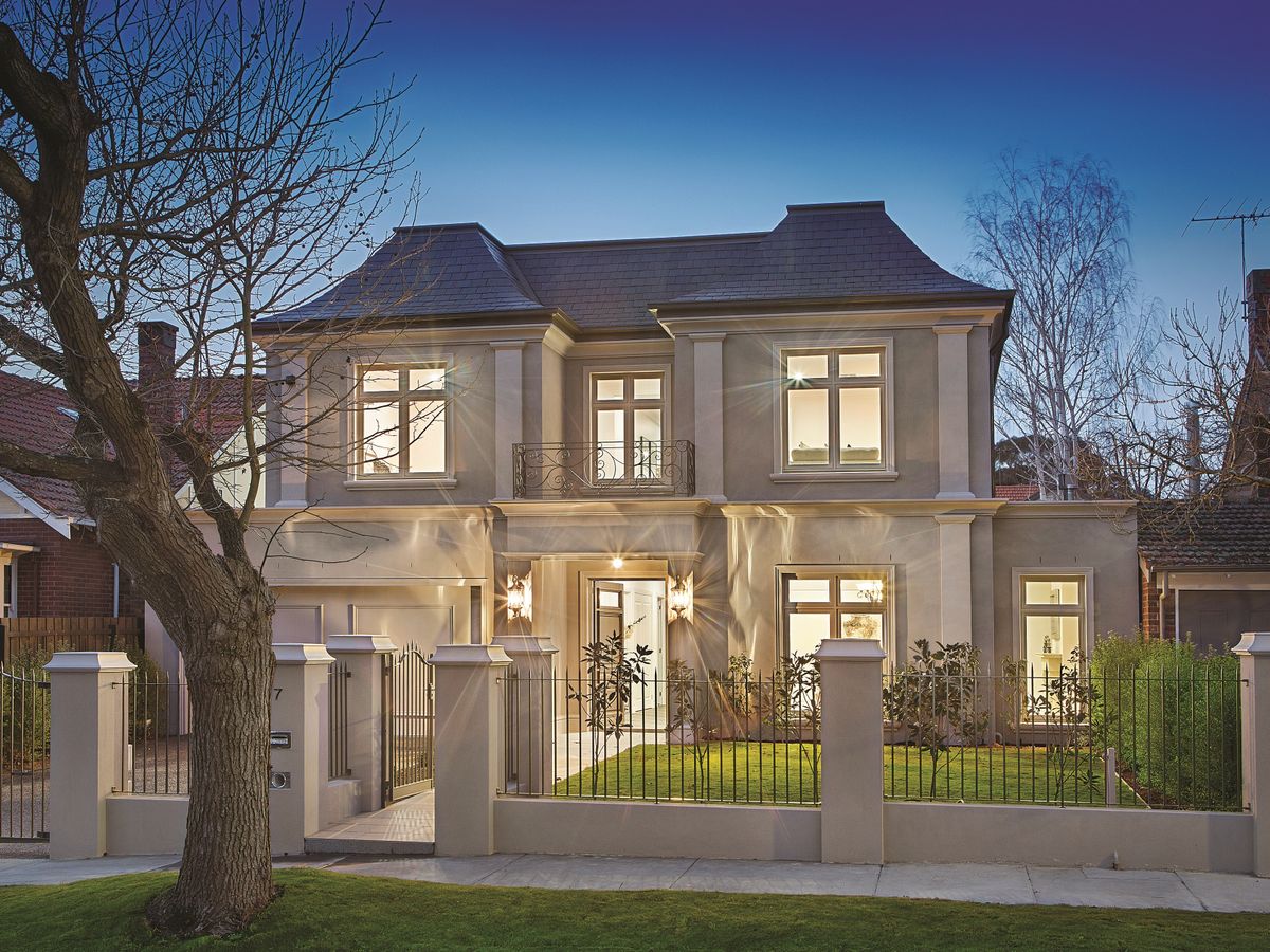 7 Angle Road BALWYN