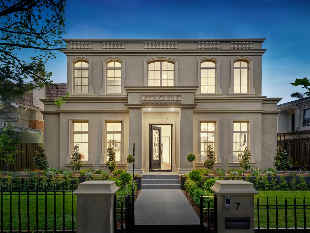 7 Creswick Street BALWYN