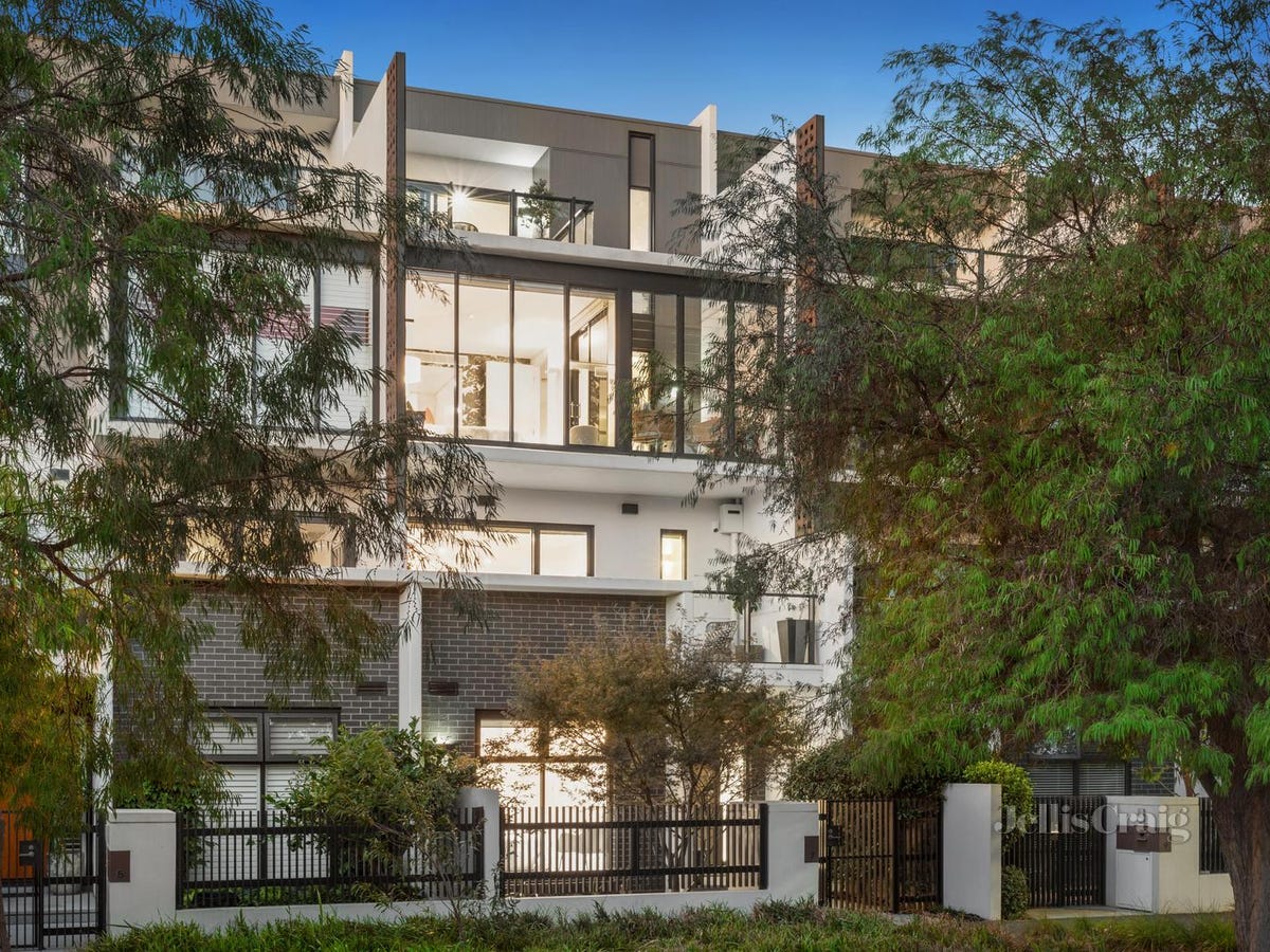 7 Danks Street ALBERT PARK