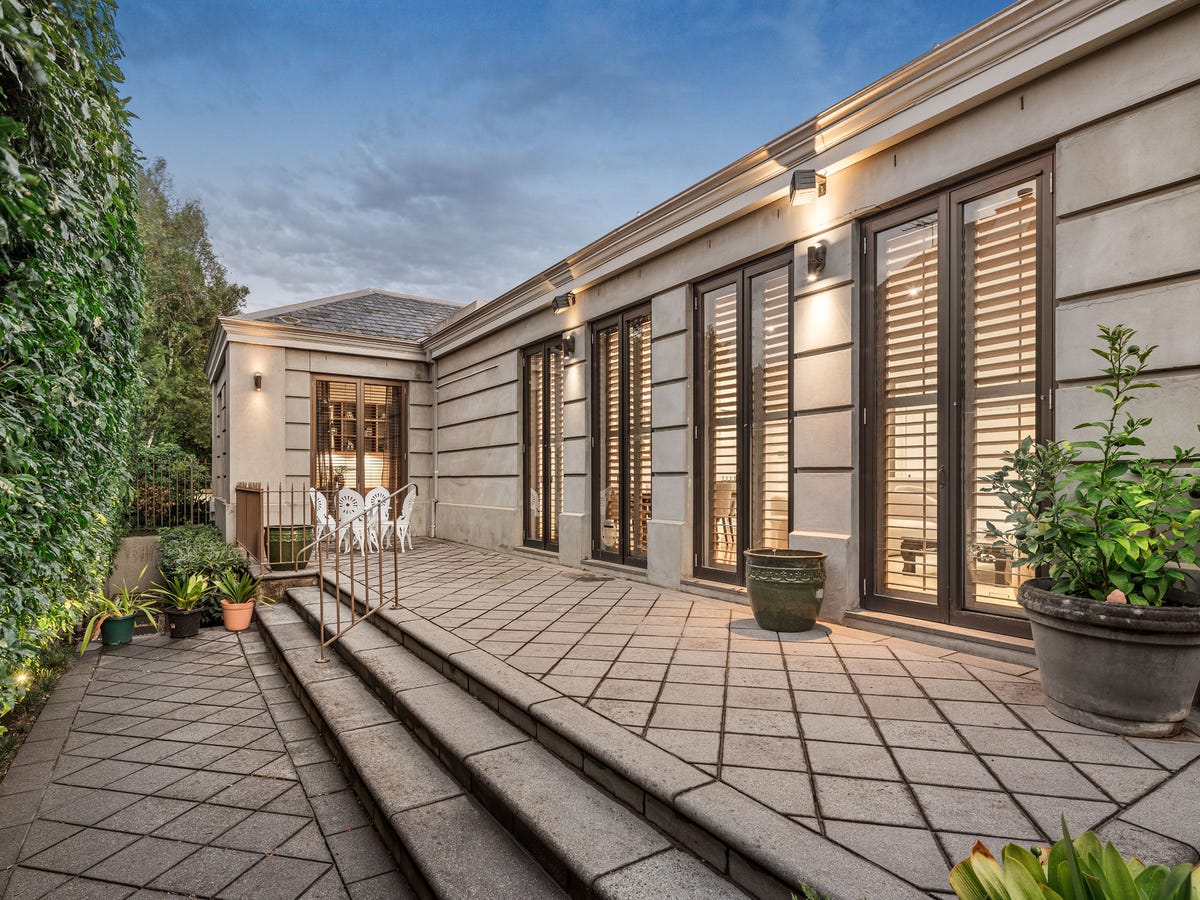 7E Woorigoleen Road TOORAK