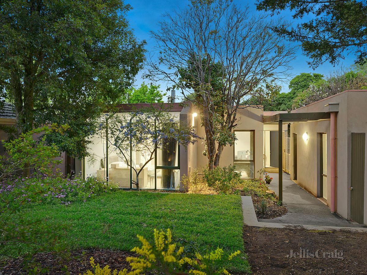 7 Lurnea Road GLEN IRIS