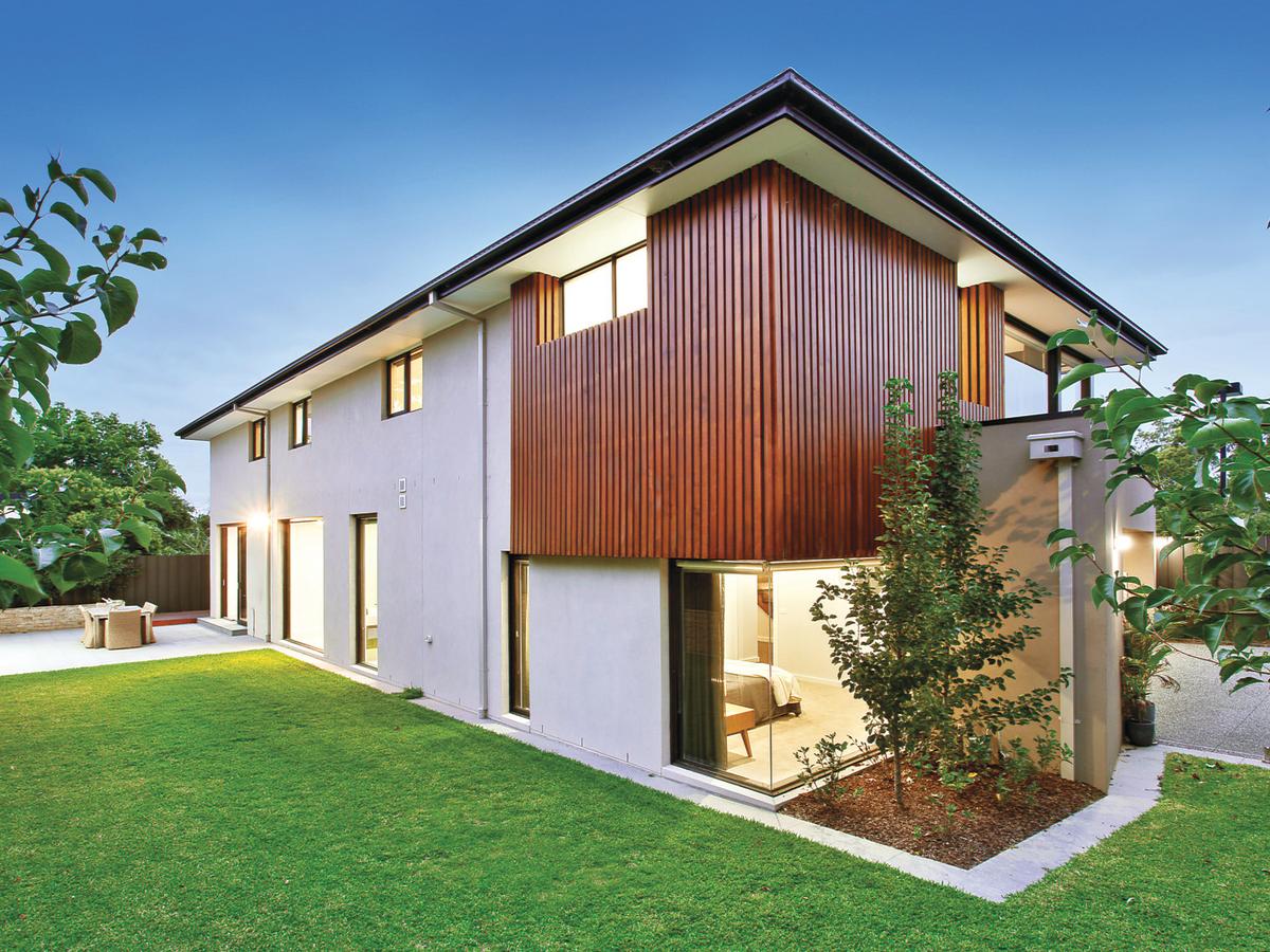 7 Relowe Crescent BALWYN