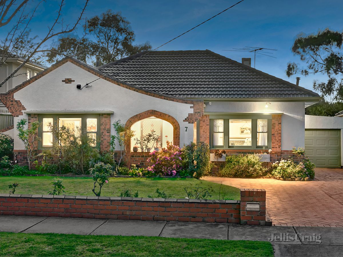 7 Twisden Road BENTLEIGH