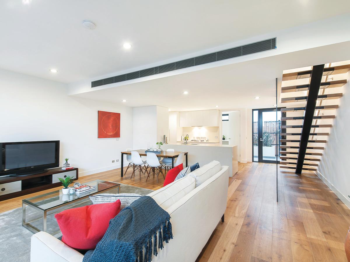 8/8 Cobden Street KEW