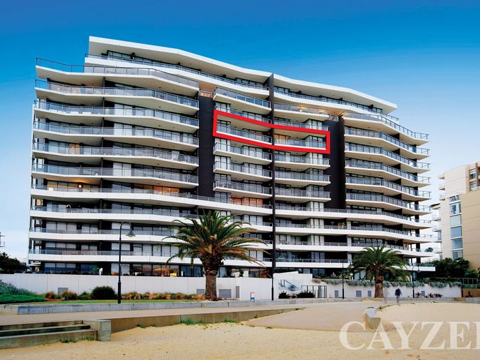 803/155 Beach Street PORT MELBOURNE