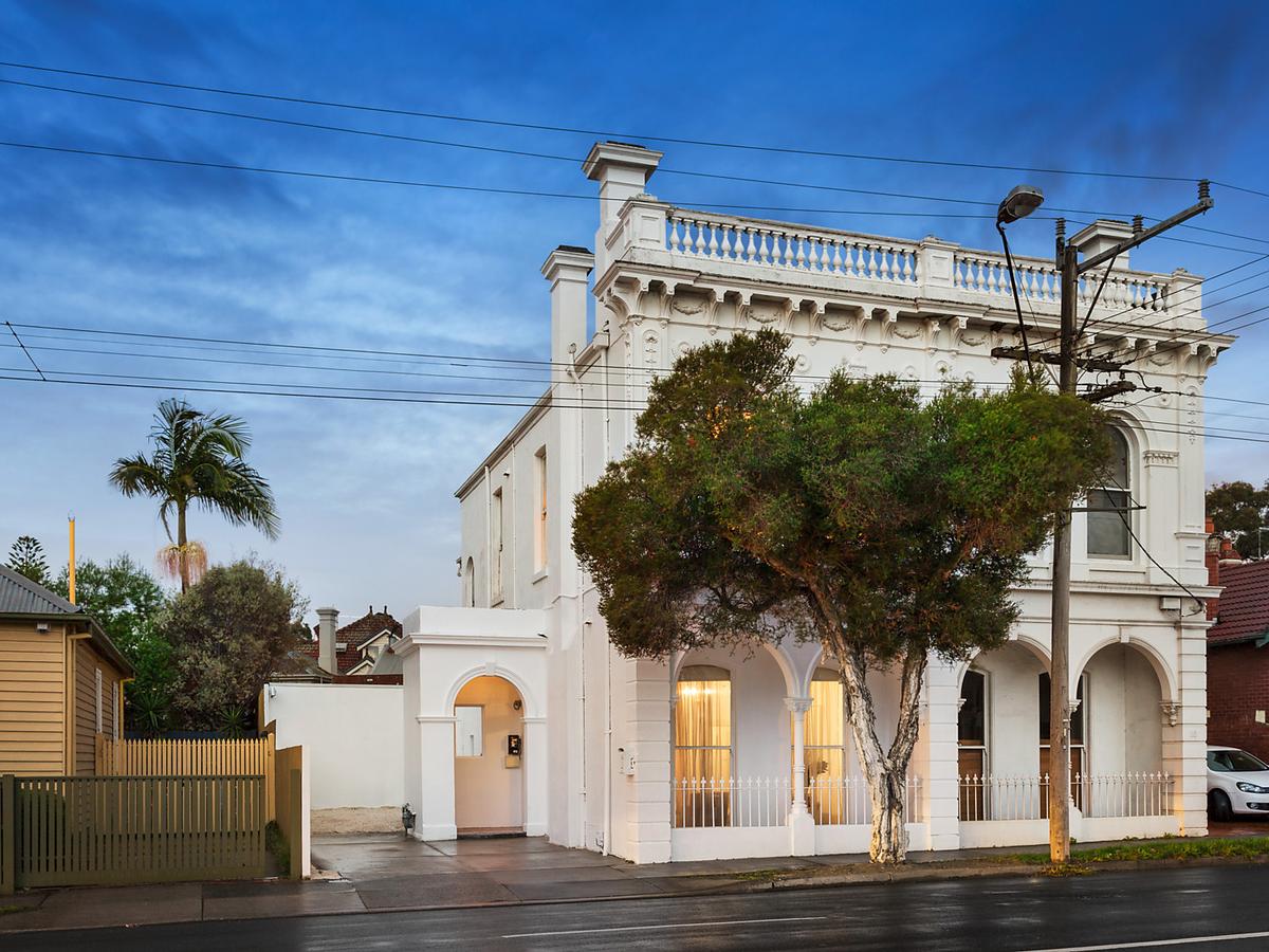 83 Barkers Road KEW
