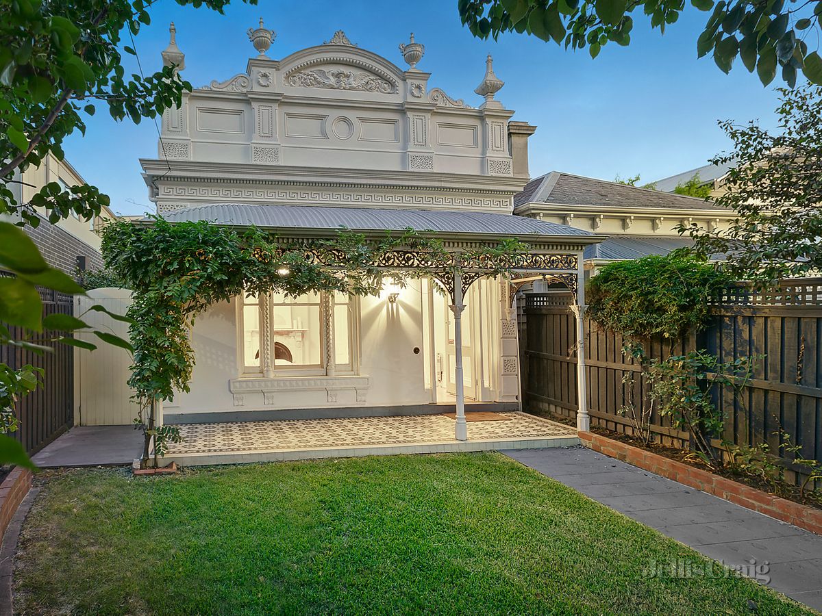 84 Chomley Street PRAHRAN