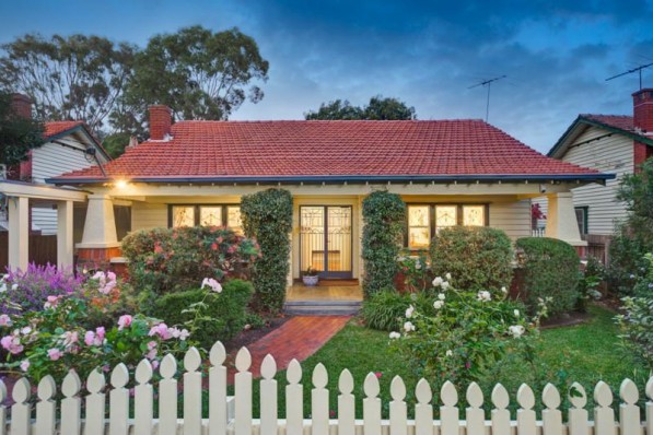 8 Chaucer Avenue MALVERN EAST