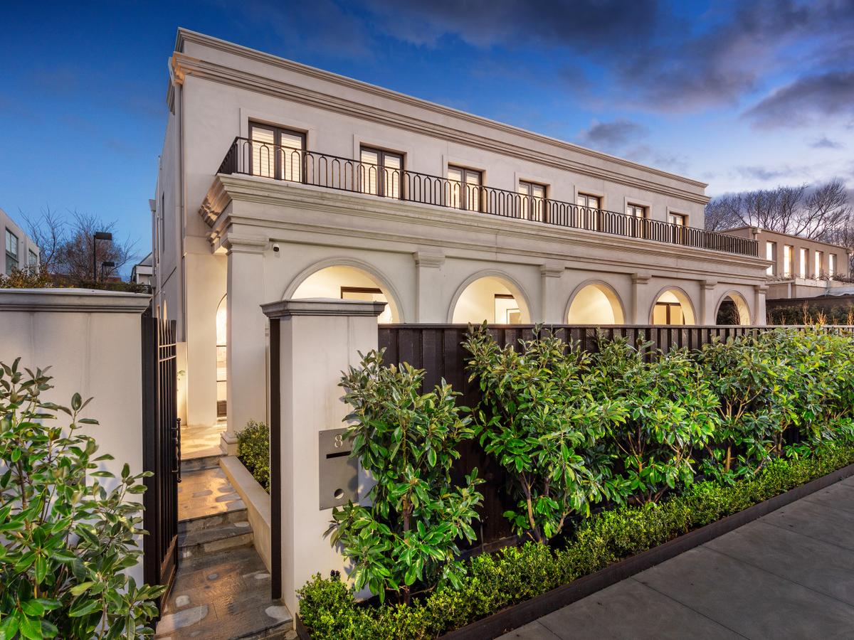 8 Church Street TOORAK