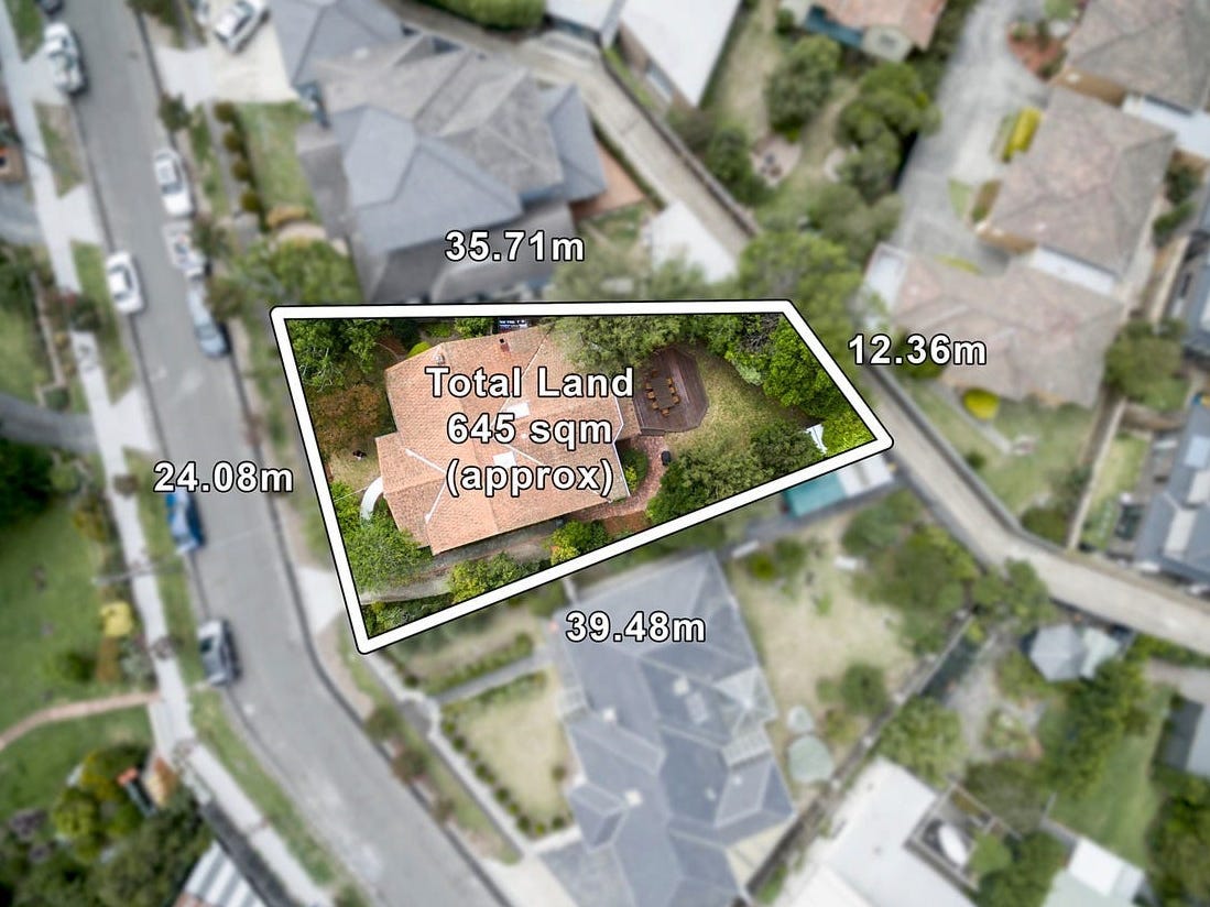 8 Conway Crescent BALWYN