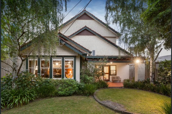 8 Newbay Crescent BRIGHTON