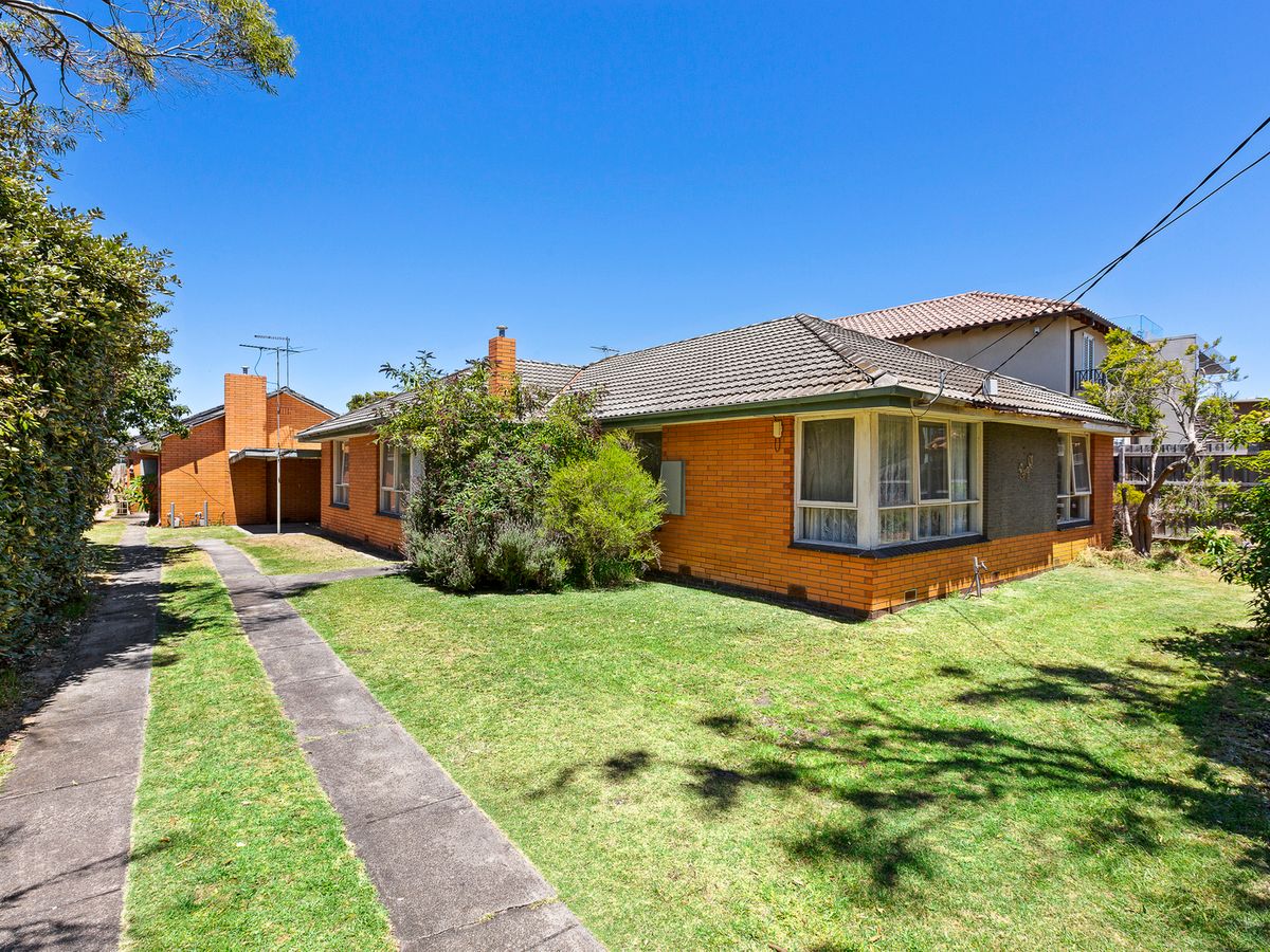 8 Seaview Crescent BLACK ROCK