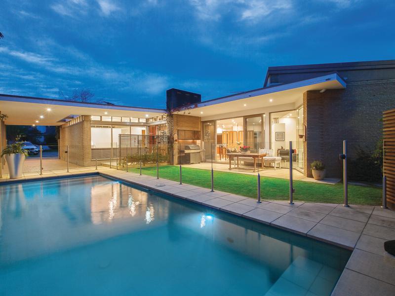 8 Ultimo Court TOORAK