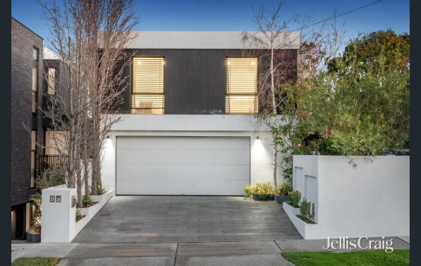 8a Lucas Street BRIGHTON EAST