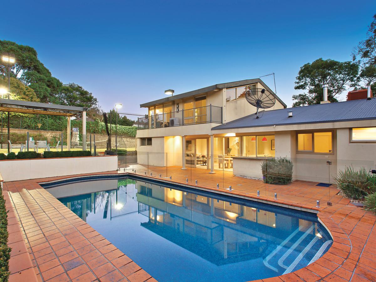 90A Glyndon Road CAMBERWELL