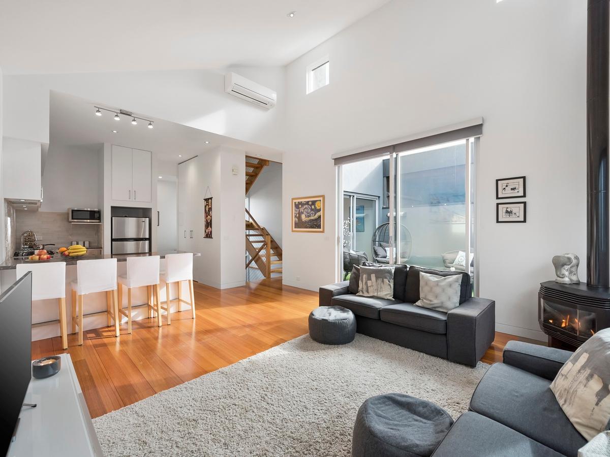 97B Victoria Avenue ALBERT PARK