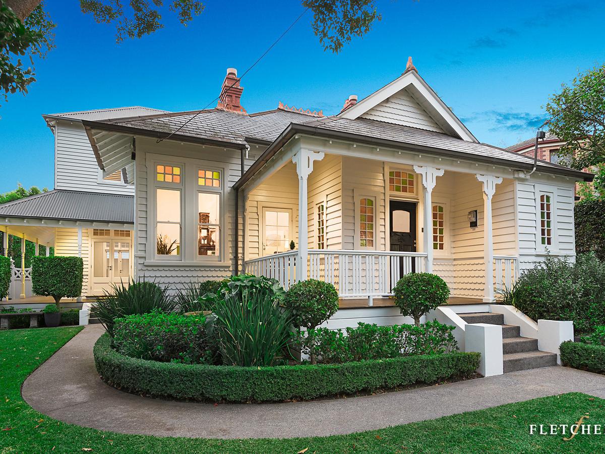 98 Windsor Crescent SURREY HILLS