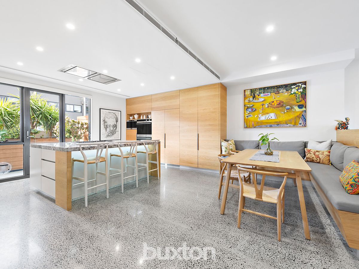 9 Danks Street ALBERT PARK