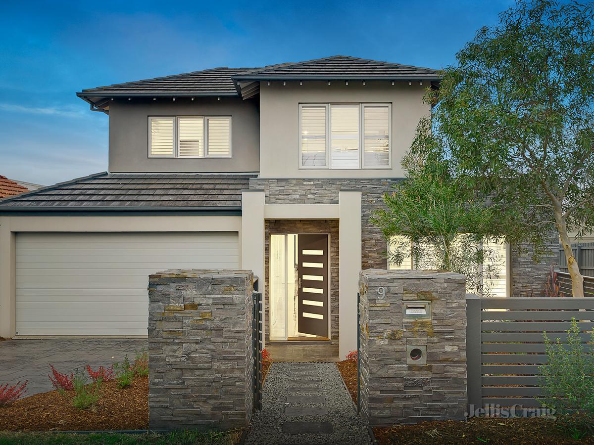 9 Gavan Street CAMBERWELL