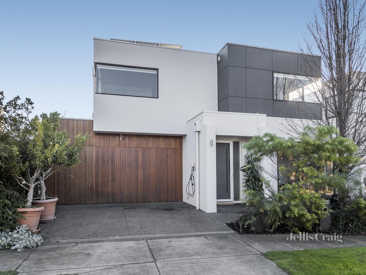 9 Hope Street BRIGHTON EAST