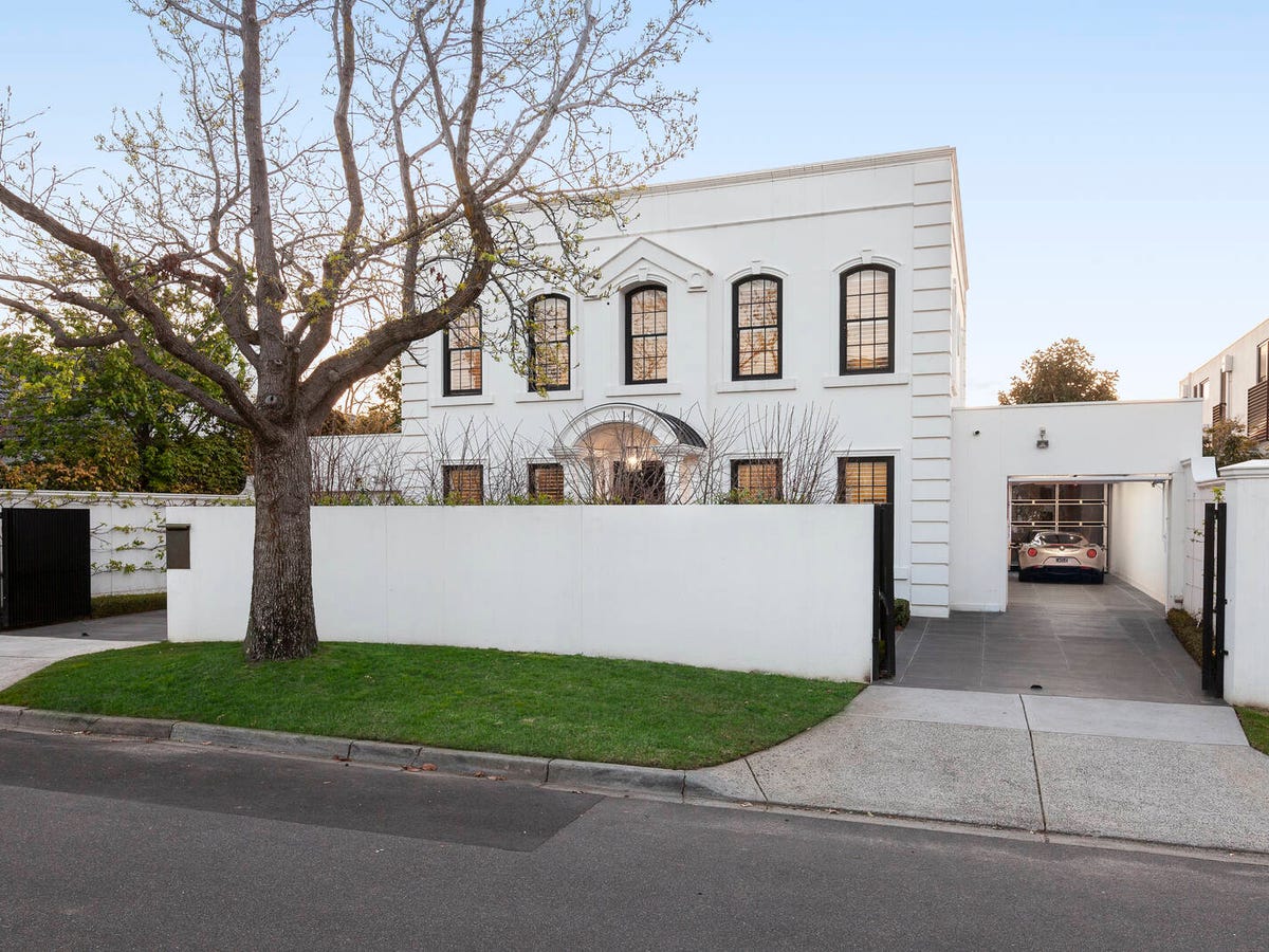 9 Kenley Court TOORAK