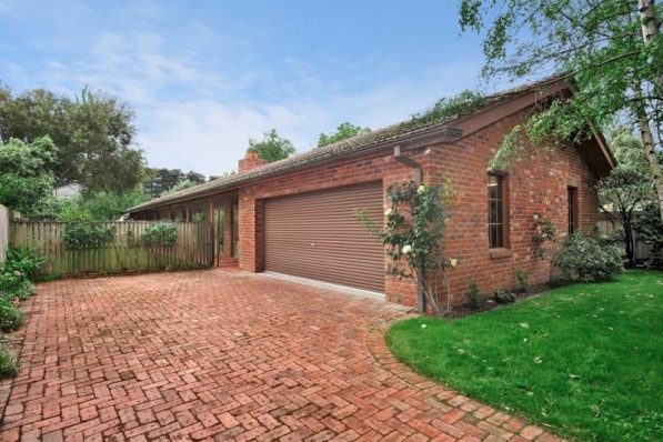 9 Newton Street SURREY HILLS