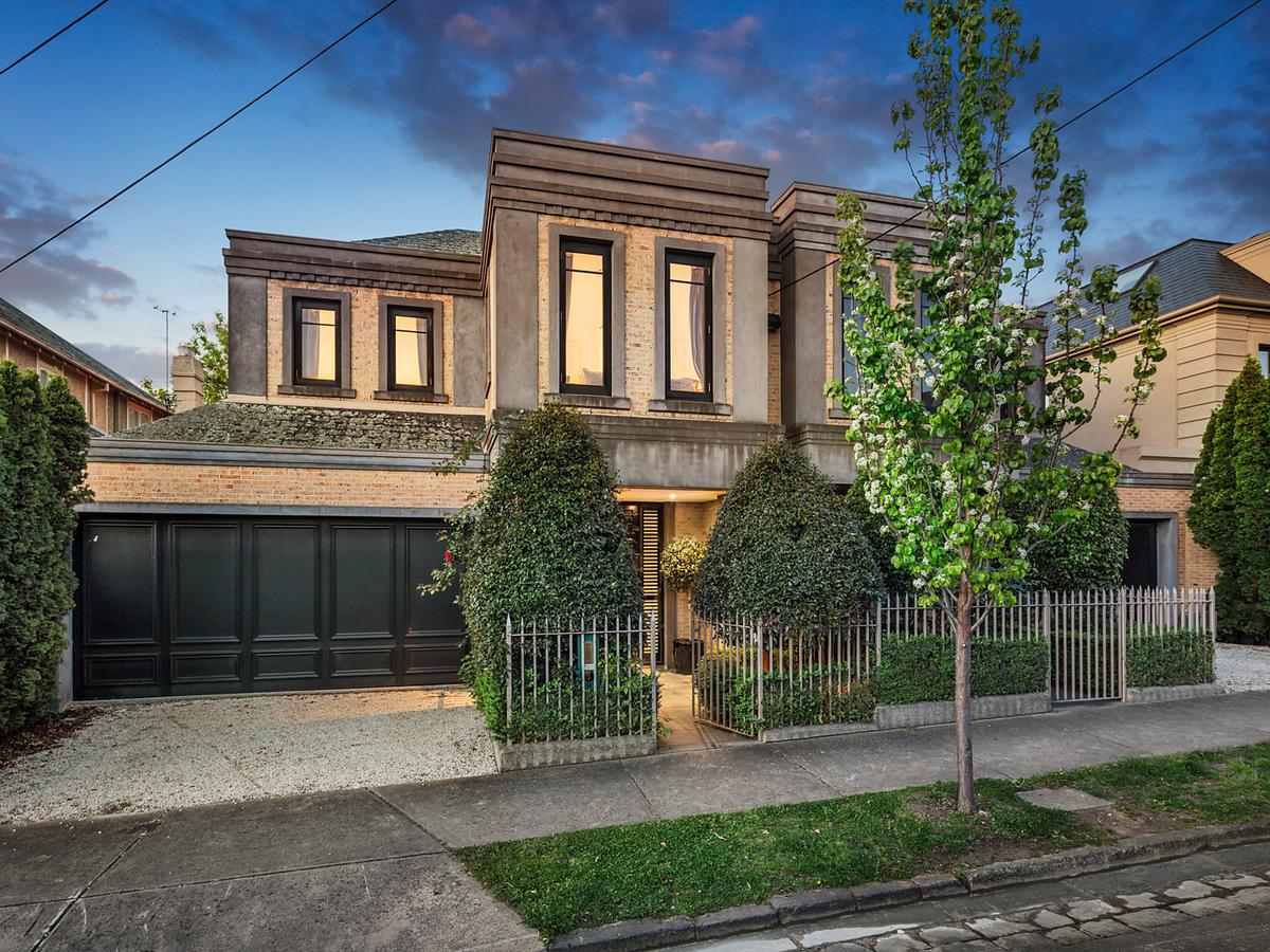 9 Tashinny Road TOORAK