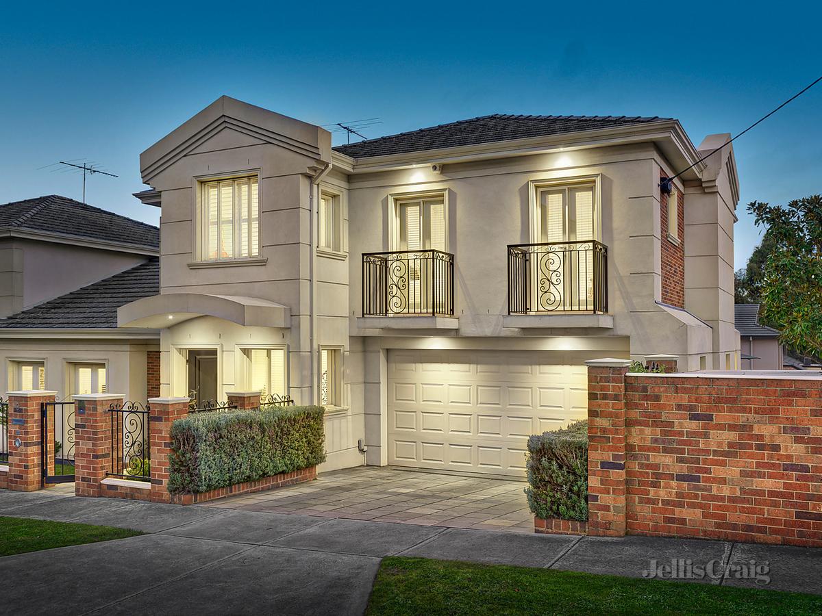 9 Whitehorse Road DEEPDENE