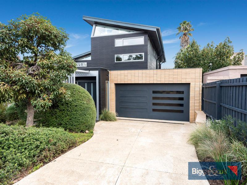 9a Tuxen Court BRIGHTON EAST
